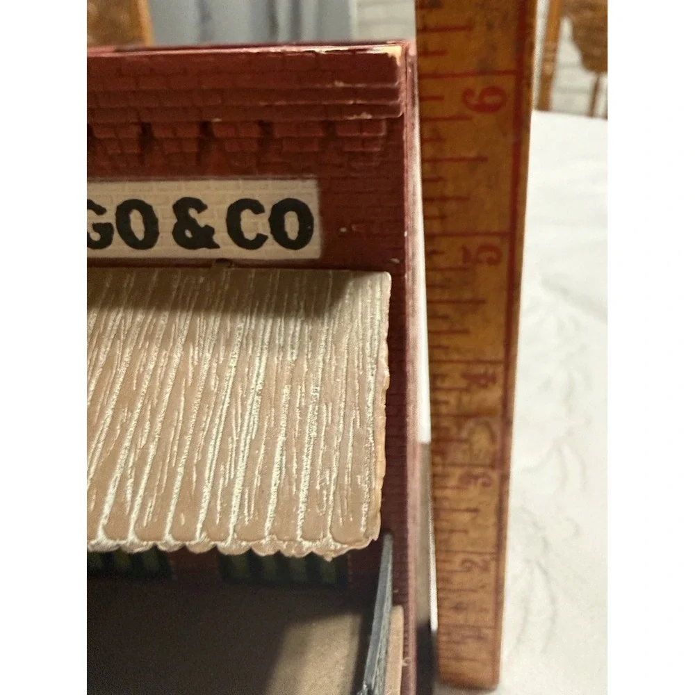 VTG WELLS FARGO & CO Express Building Coin Piggy Bank Hong Kong With Stopper